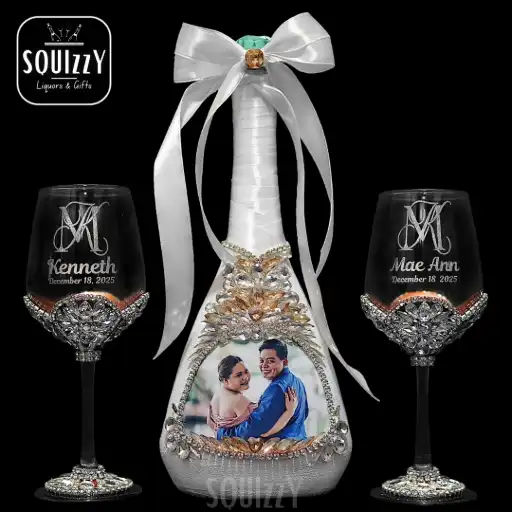 Crystal gift set with customized bottle and wine glass