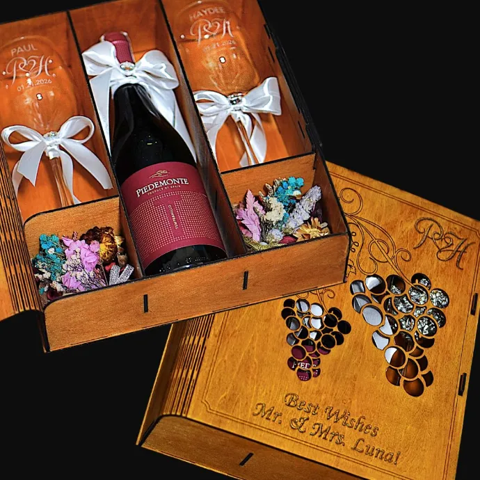 Personalized Liquor and Wine Gift Sets by Squizzy
