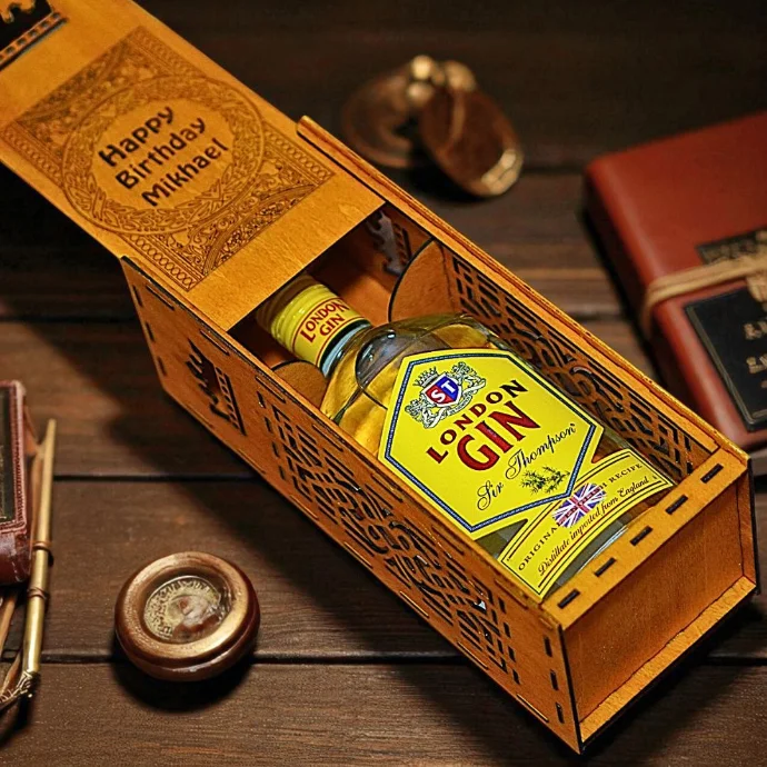 Regular and Customized Liquor and Wine Bottle Packaging by Squizzy