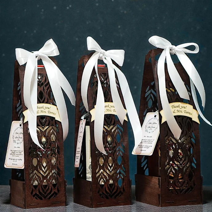 Regular and Customized Liquor and Wine Bottle Packaging by Squizzy
