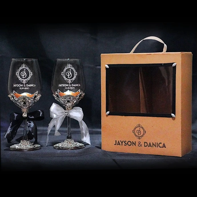 Custom Wedding Glassware & Tableware by Squizzy