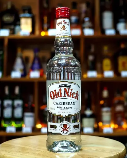 Old Nick Dry & Light Rum 700ml